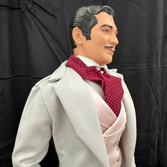 World Doll, 21” Rhett Butler/;Clark Gable from “ Gone with the Wind.Doll - Picture 8 of 8